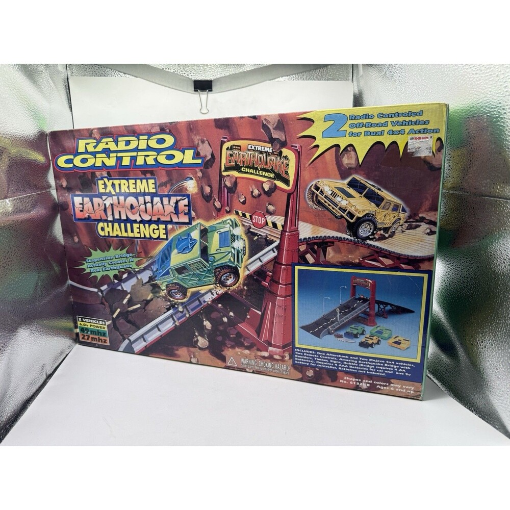 1998 Oddzon Extreme Earthquake Challenge Radio Control Kay•Bee Toy Cars NIB